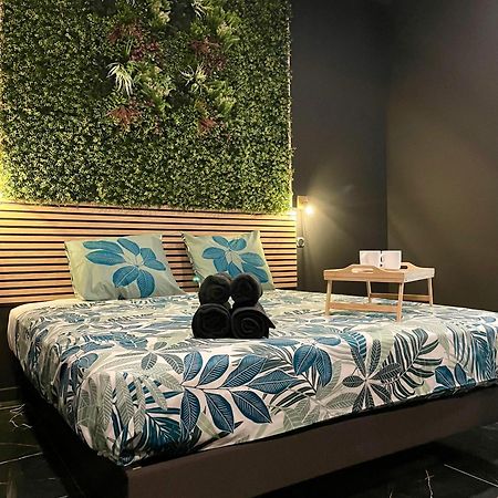 Jungle Love Room De L Hermitage تورنو-سور-رون المظهر الخارجي الصورة