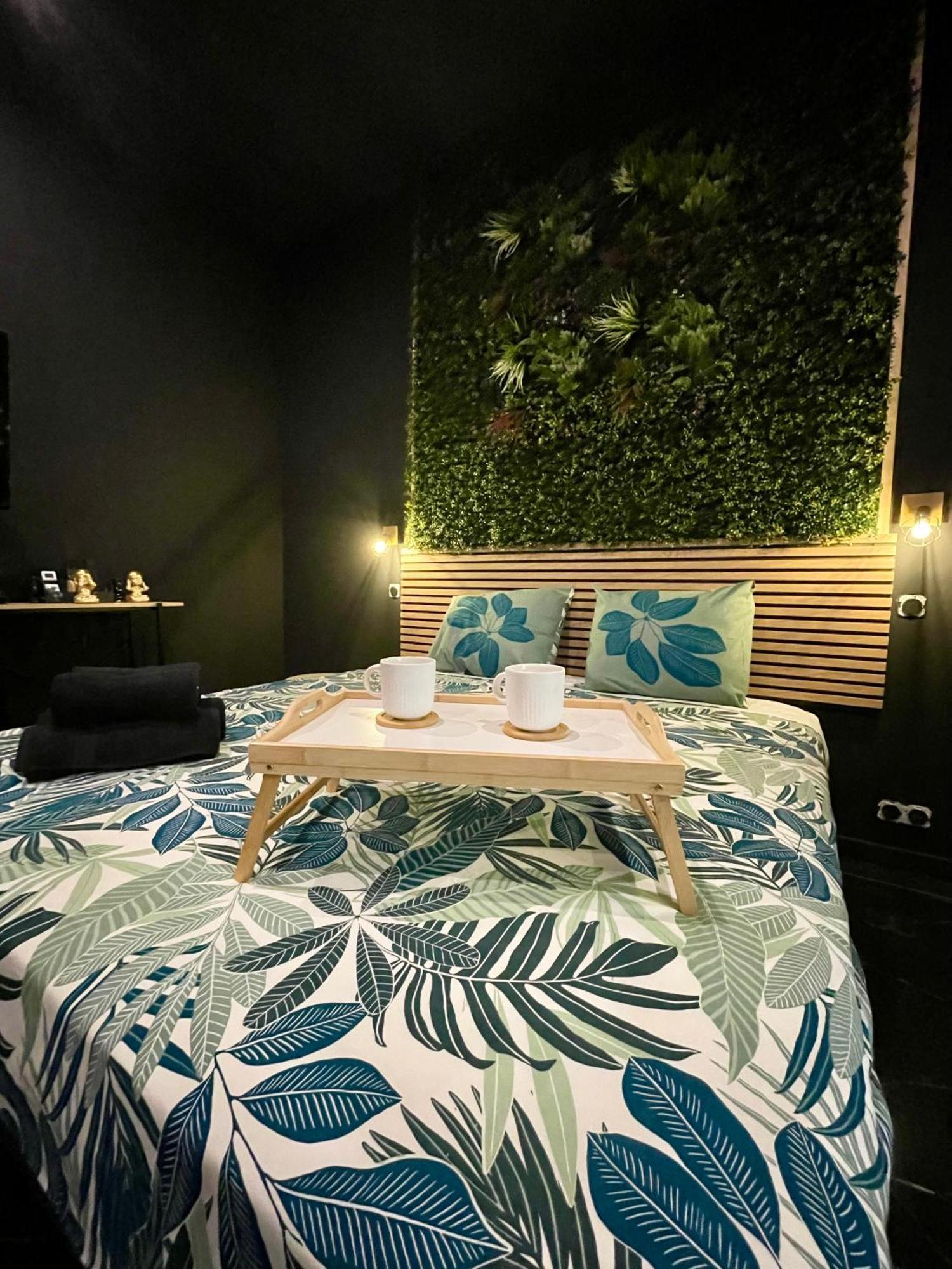 Jungle Love Room De L Hermitage تورنو-سور-رون المظهر الخارجي الصورة